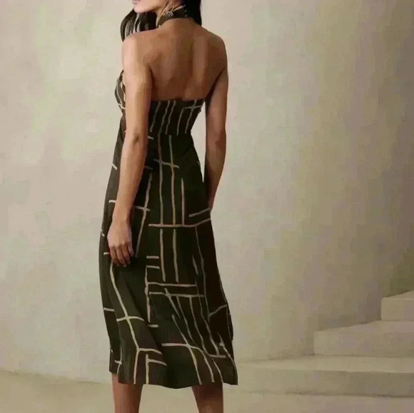 BANANA REPUBLIC HALTER MIDI DRESS - Picture 2 of 5